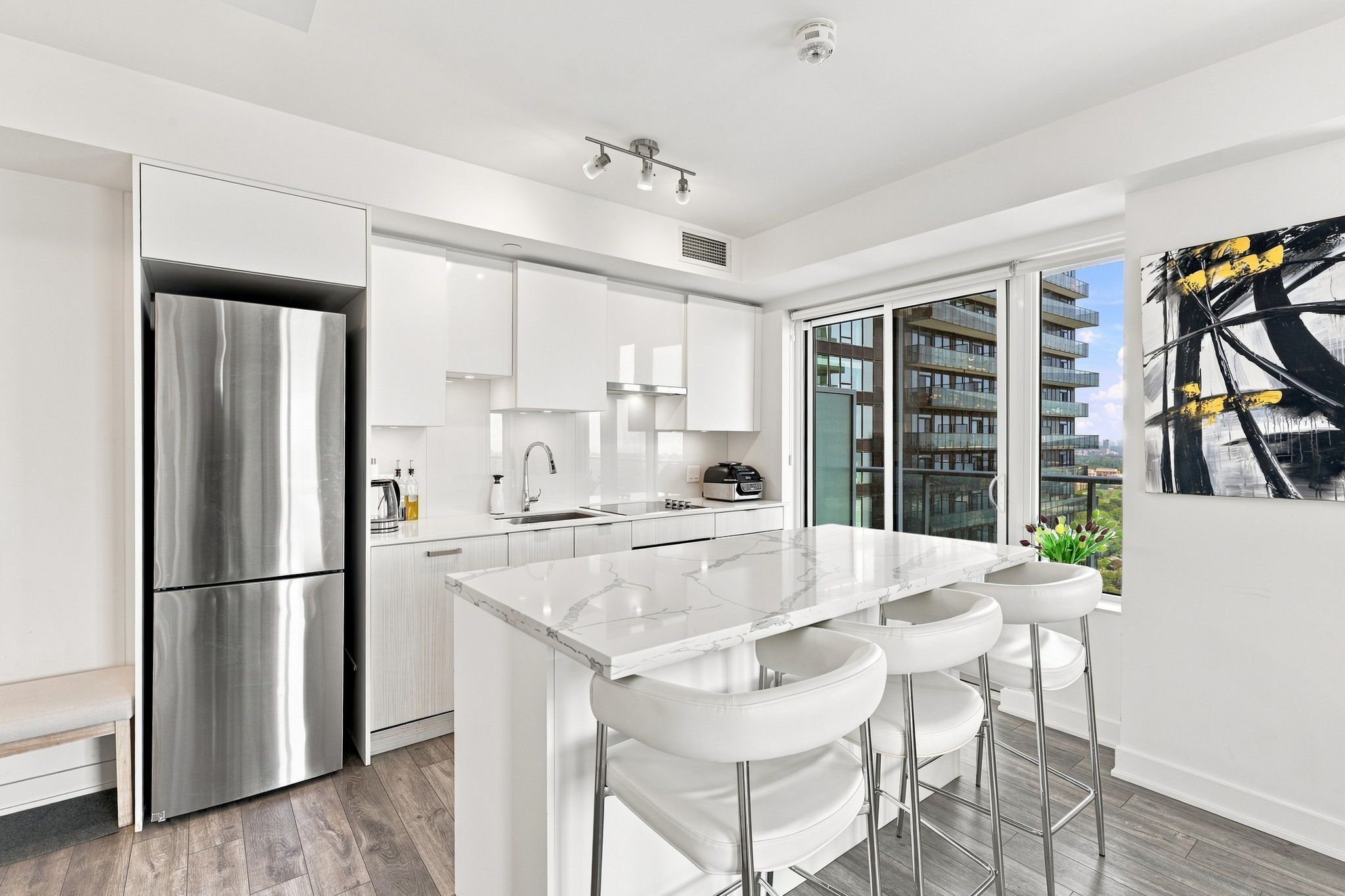 Property in Toronto — delivered property photograph 11