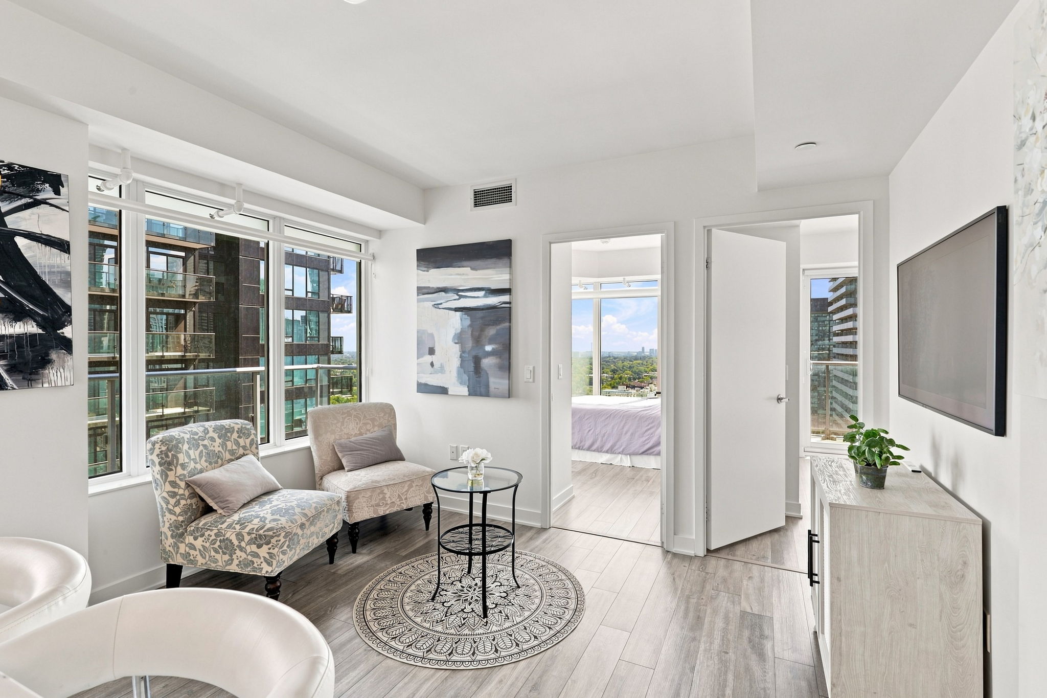 Property in Toronto — delivered property photograph 12