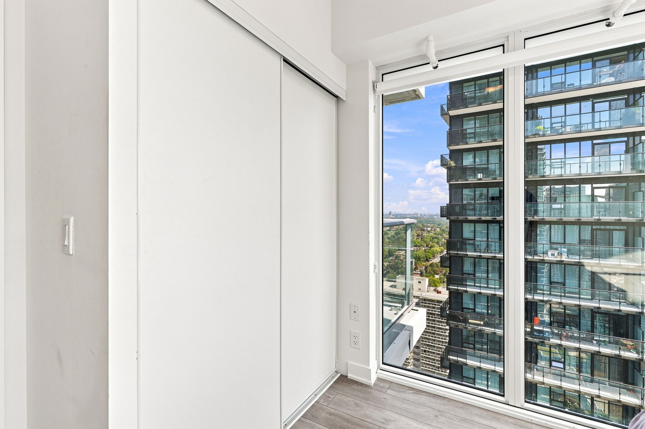 Property in Toronto — delivered property photograph 14