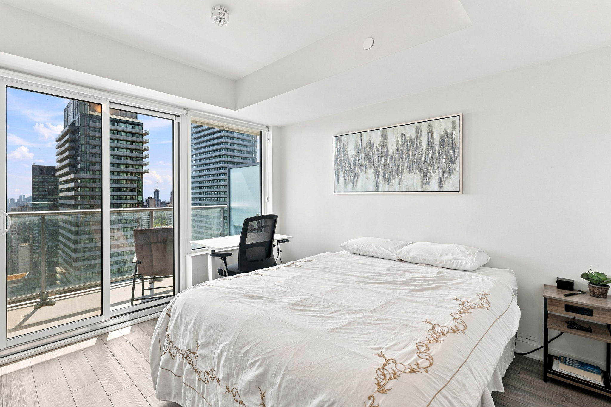 Property in Toronto — delivered property photograph 15
