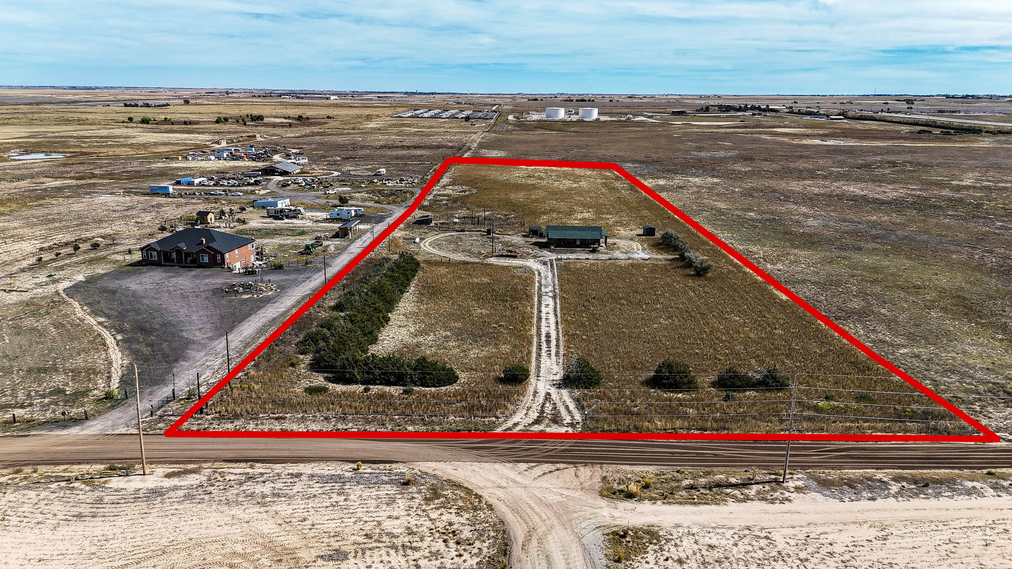 Property Lines are Approximate and not a survey