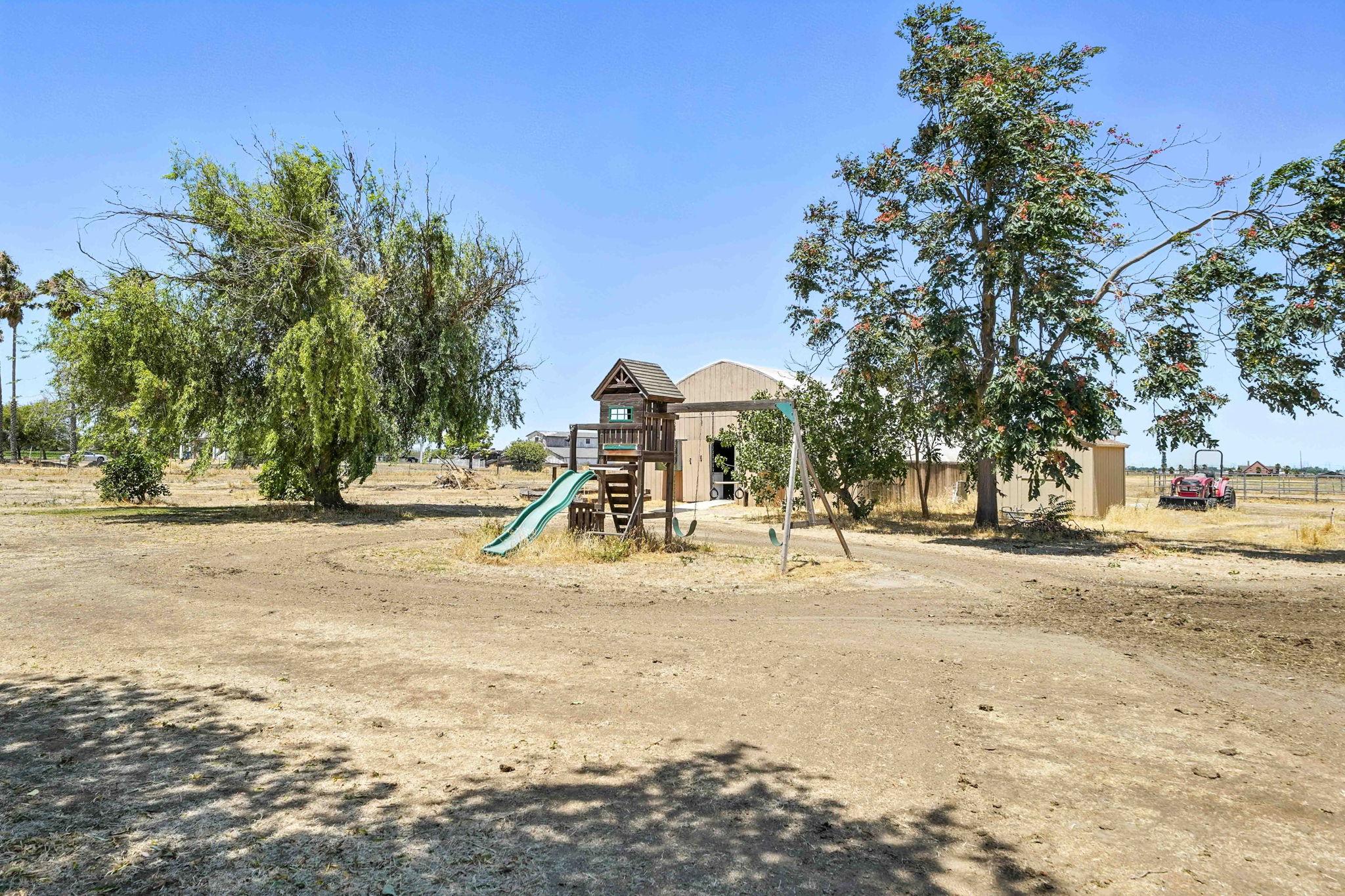 Photo 40