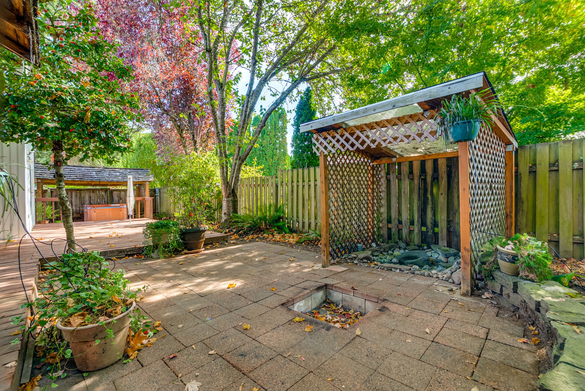 Fire Pit & Water Feature