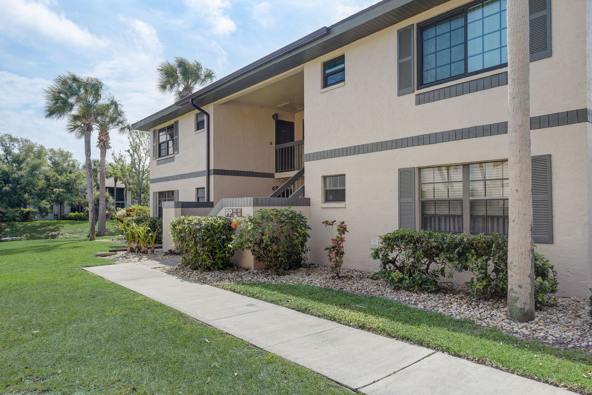  Quesada Ave PP 203-006