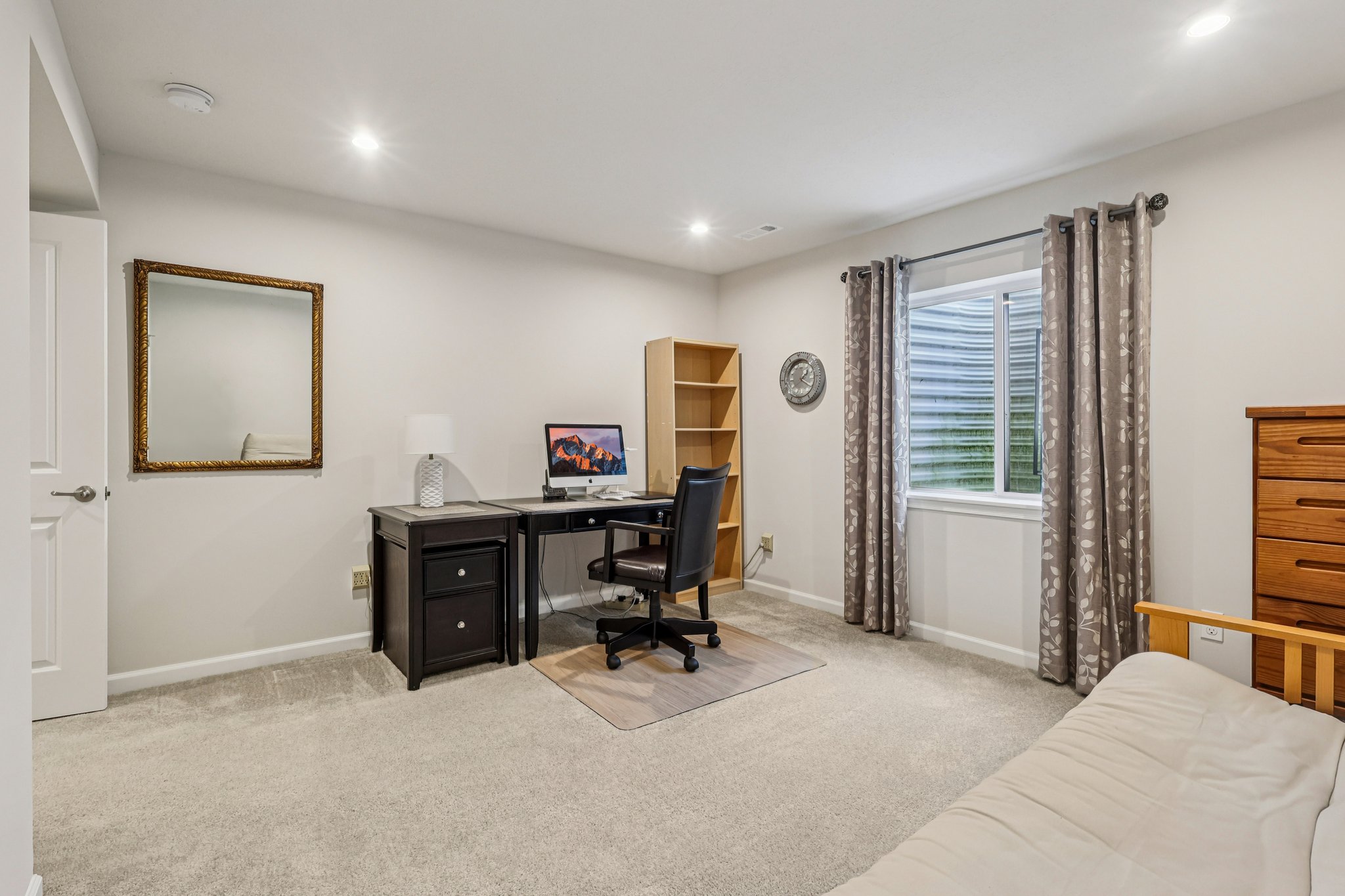 E Woodland Dr-S0301-016.jpg