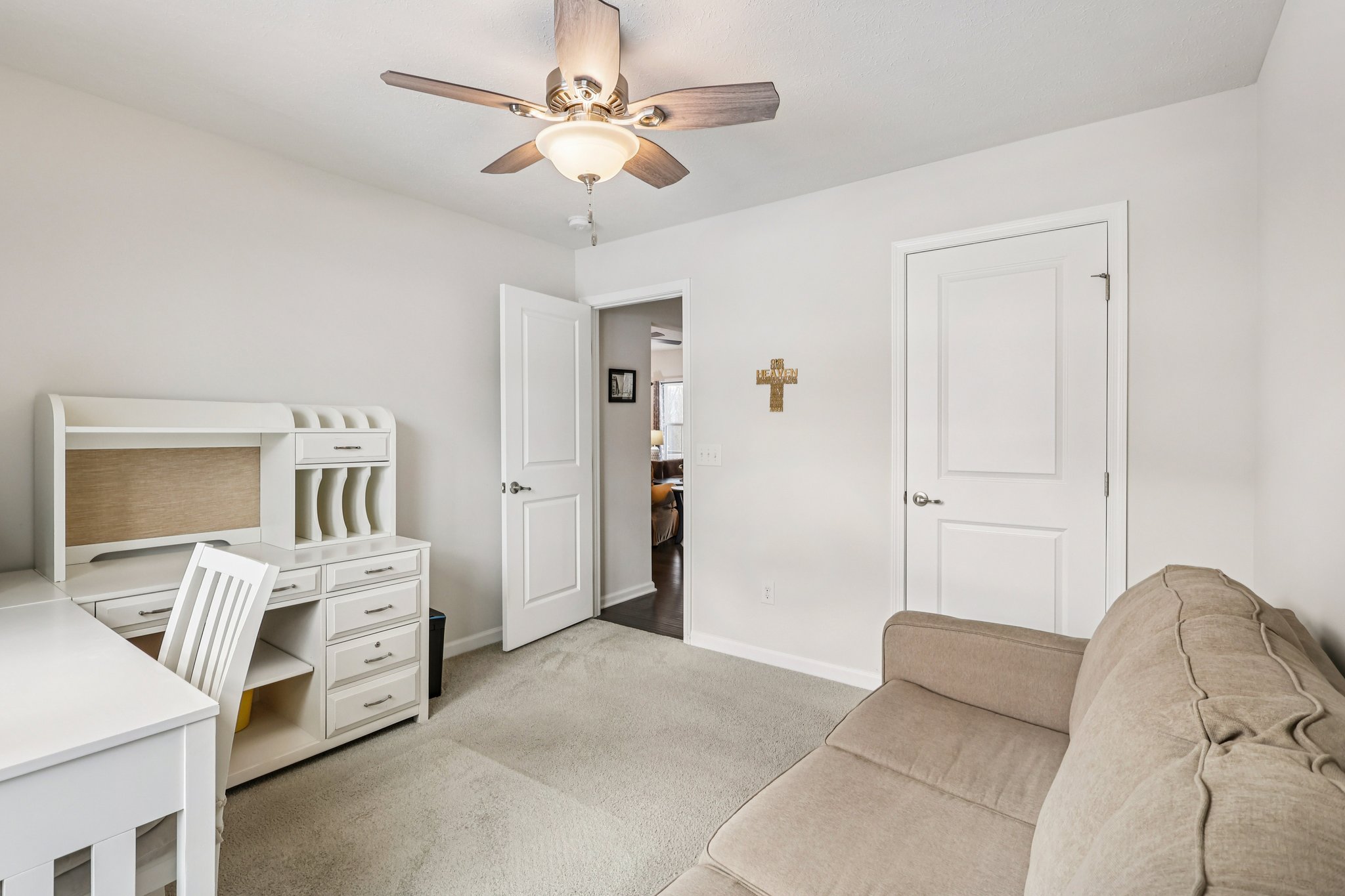 E Woodland Dr-S0301-031.jpg