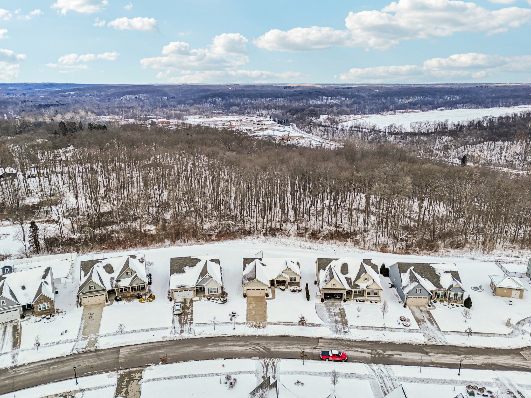 E Woodland Dr-S0301-038.jpg