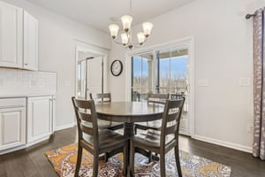 E Woodland Dr-S0301-005.jpg