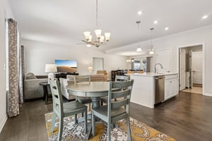 E Woodland Dr-S0301-006.jpg