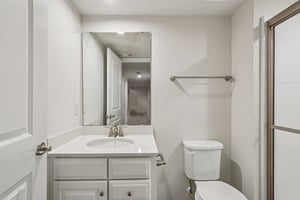 E Woodland Dr-S0301-014.jpg