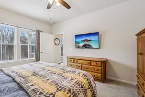 E Woodland Dr-S0301-023.jpg