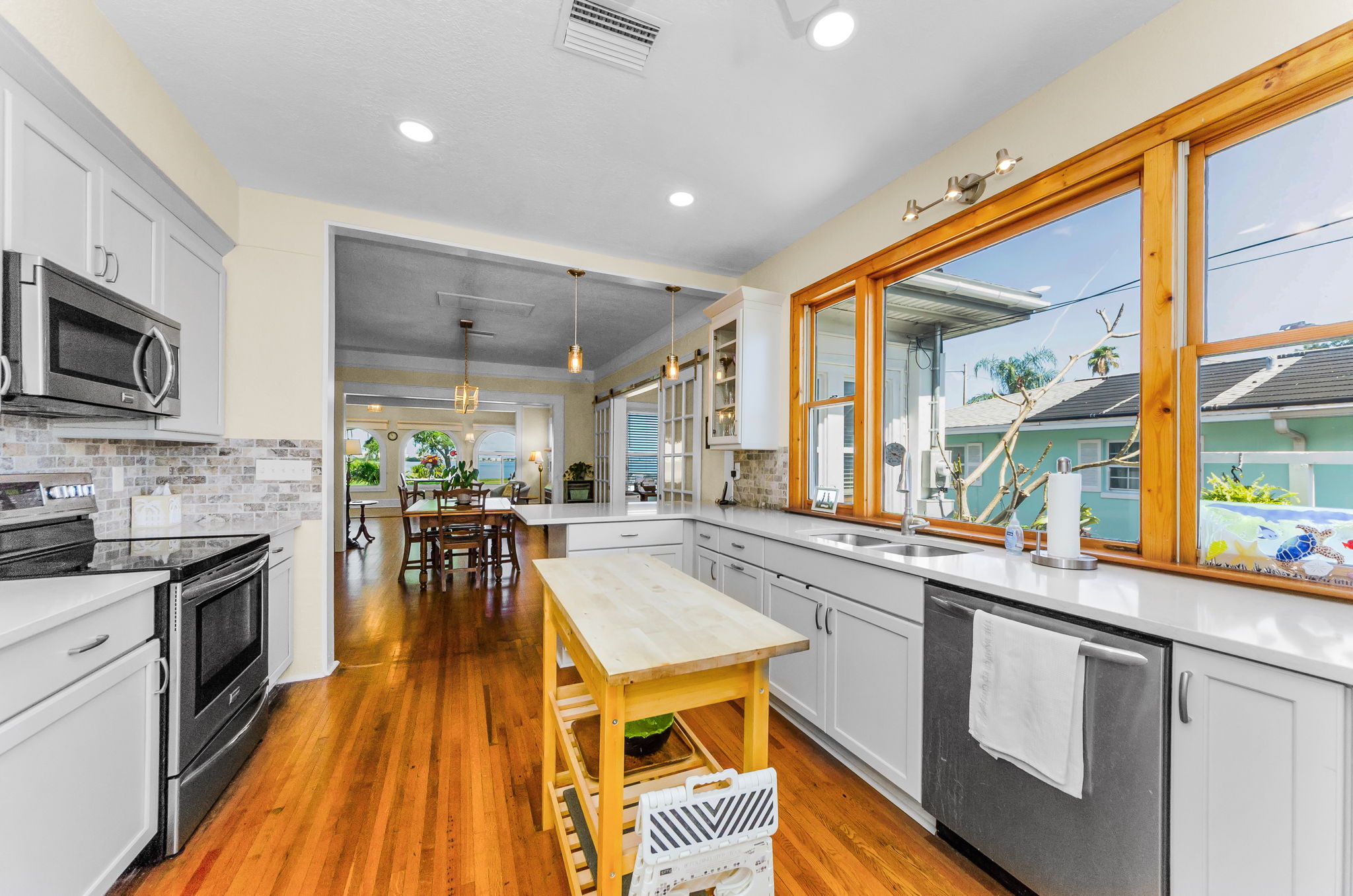Kitchen 8