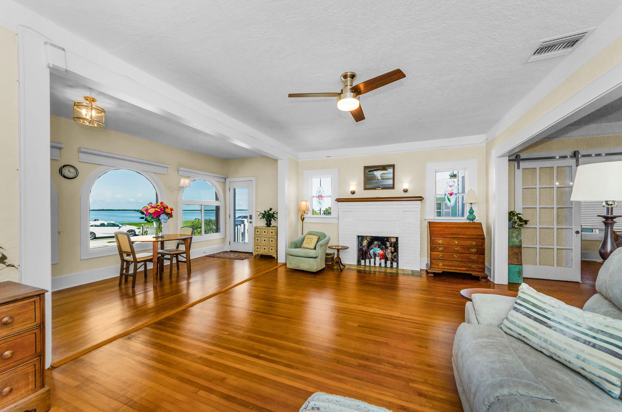 Living Room 5