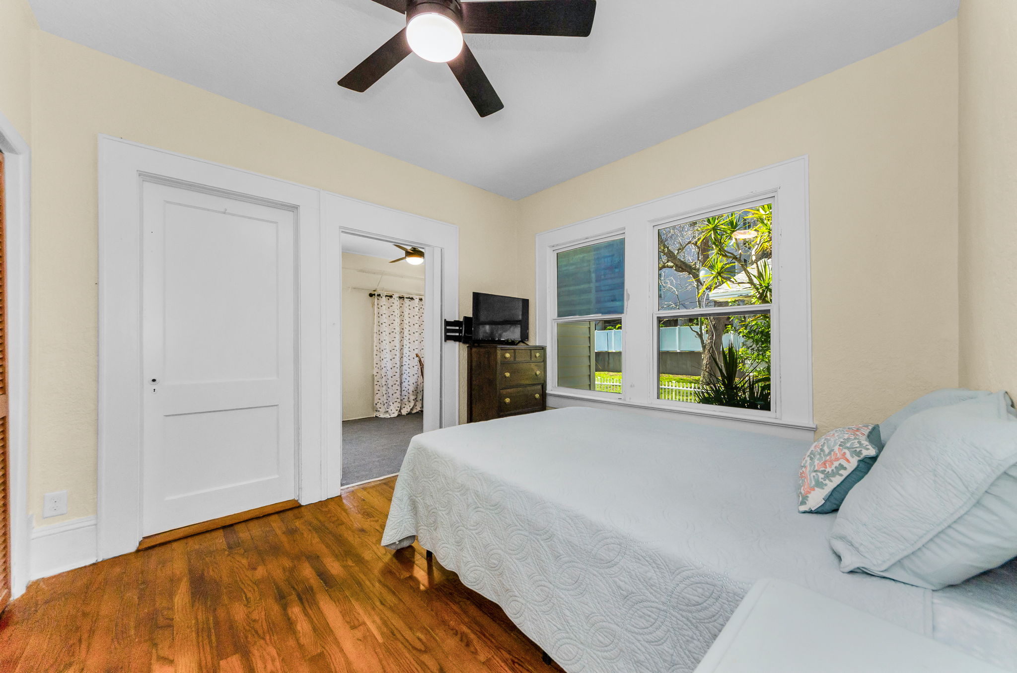 Master Bedroom 1a