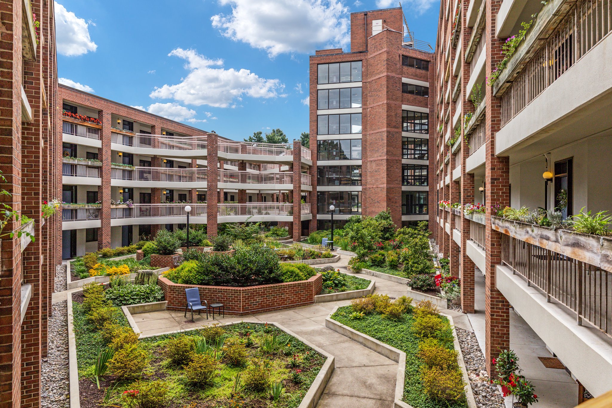 Thoreau Place Community Courtyard