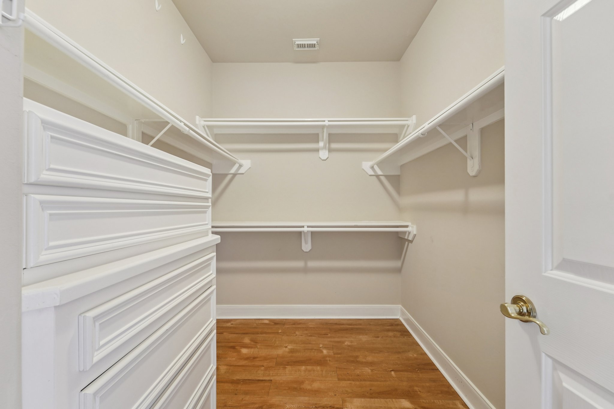 W Clay St-L2801-027.jpg