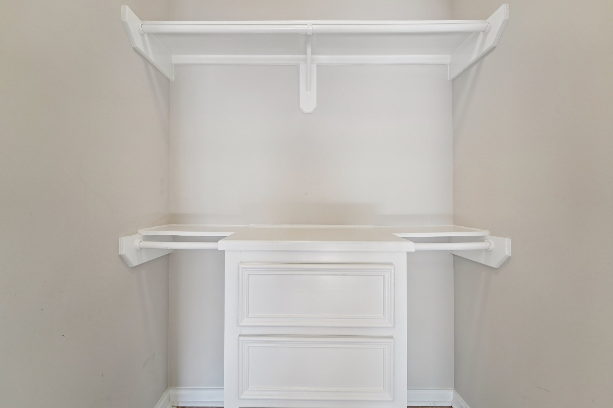 W Clay St-L2801-048.jpg