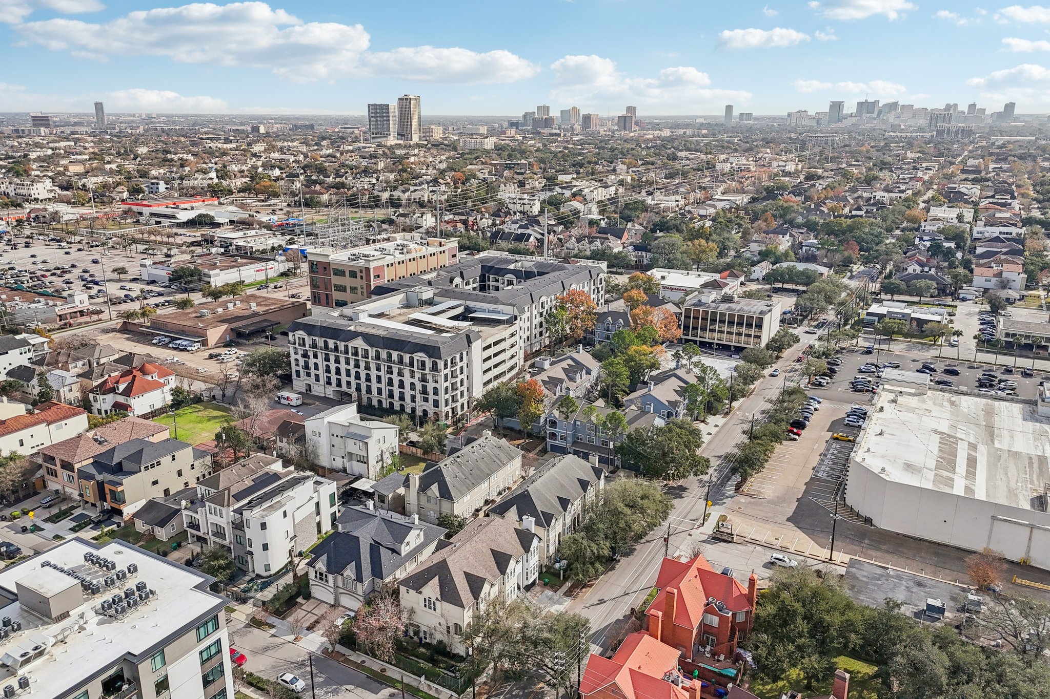 W Clay St-L2801-067.jpg