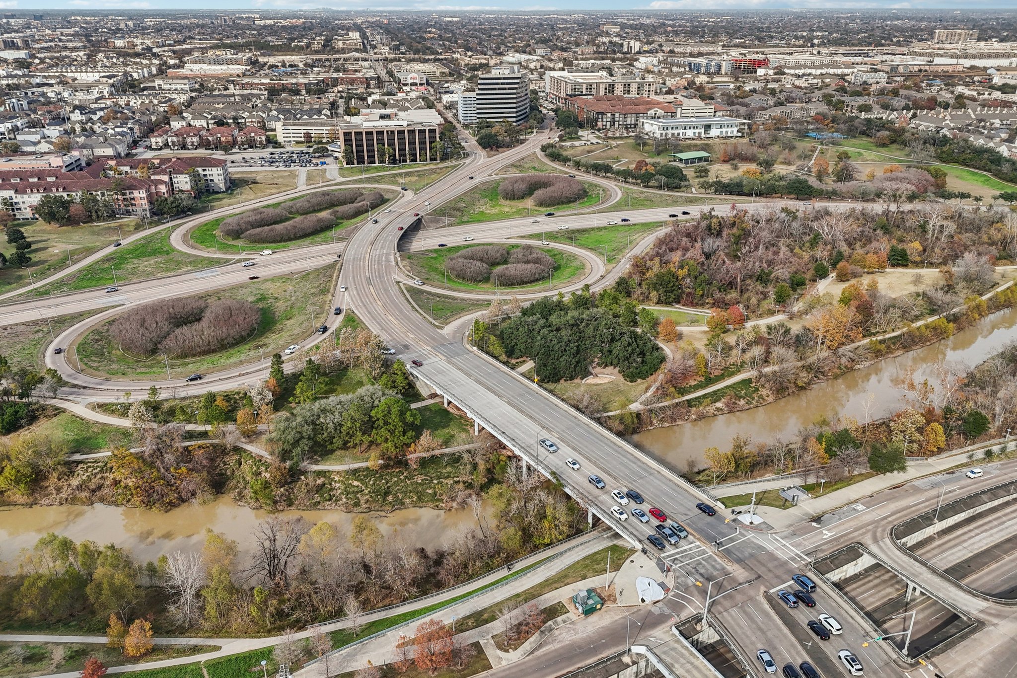 W Clay St-L2801-073.jpg