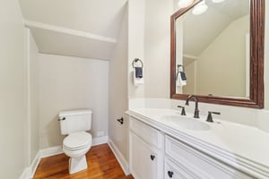 W Clay St-L2801-022.jpg