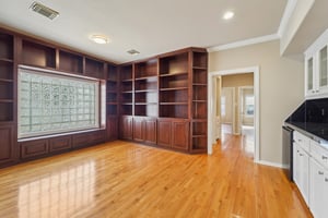 W Clay St-L2801-023.jpg