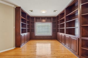 W Clay St-L2801-025.jpg