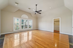 W Clay St-L2801-031.jpg