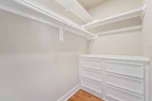 W Clay St-L2801-032.jpg