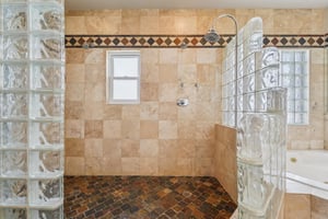 W Clay St-L2801-034.jpg