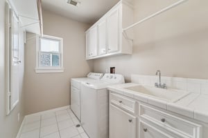 W Clay St-L2801-037.jpg