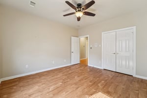 W Clay St-L2801-043.jpg