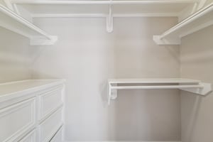 W Clay St-L2801-047.jpg