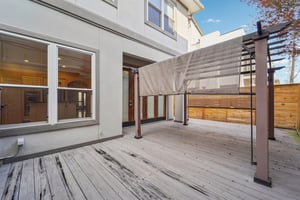 W Clay St-L2801-059.jpg