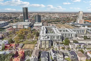 W Clay St-L2801-070.jpg