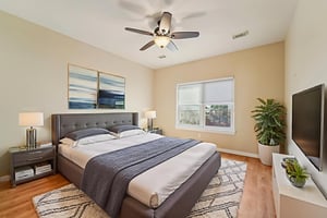 W Clay St-L2801-041 virtually staged.jpeg