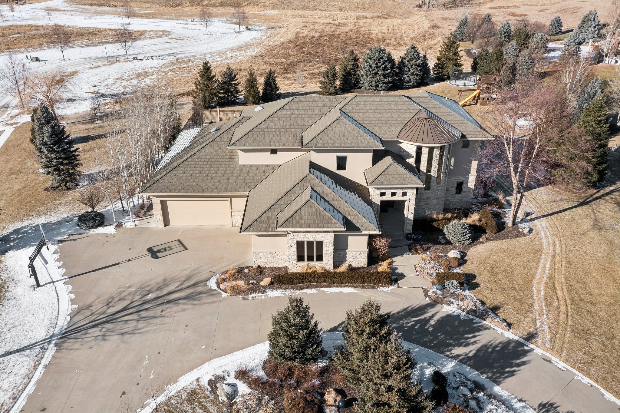 7932 - 19510 Camden Ave_002.jpg