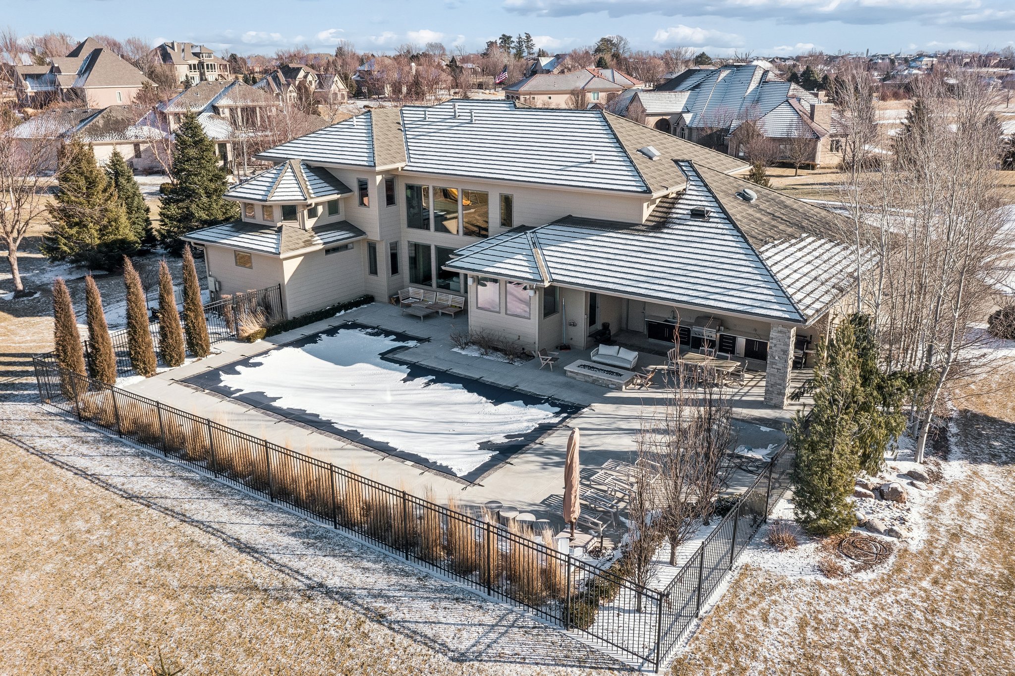 7932 - 19510 Camden Ave_006.jpg