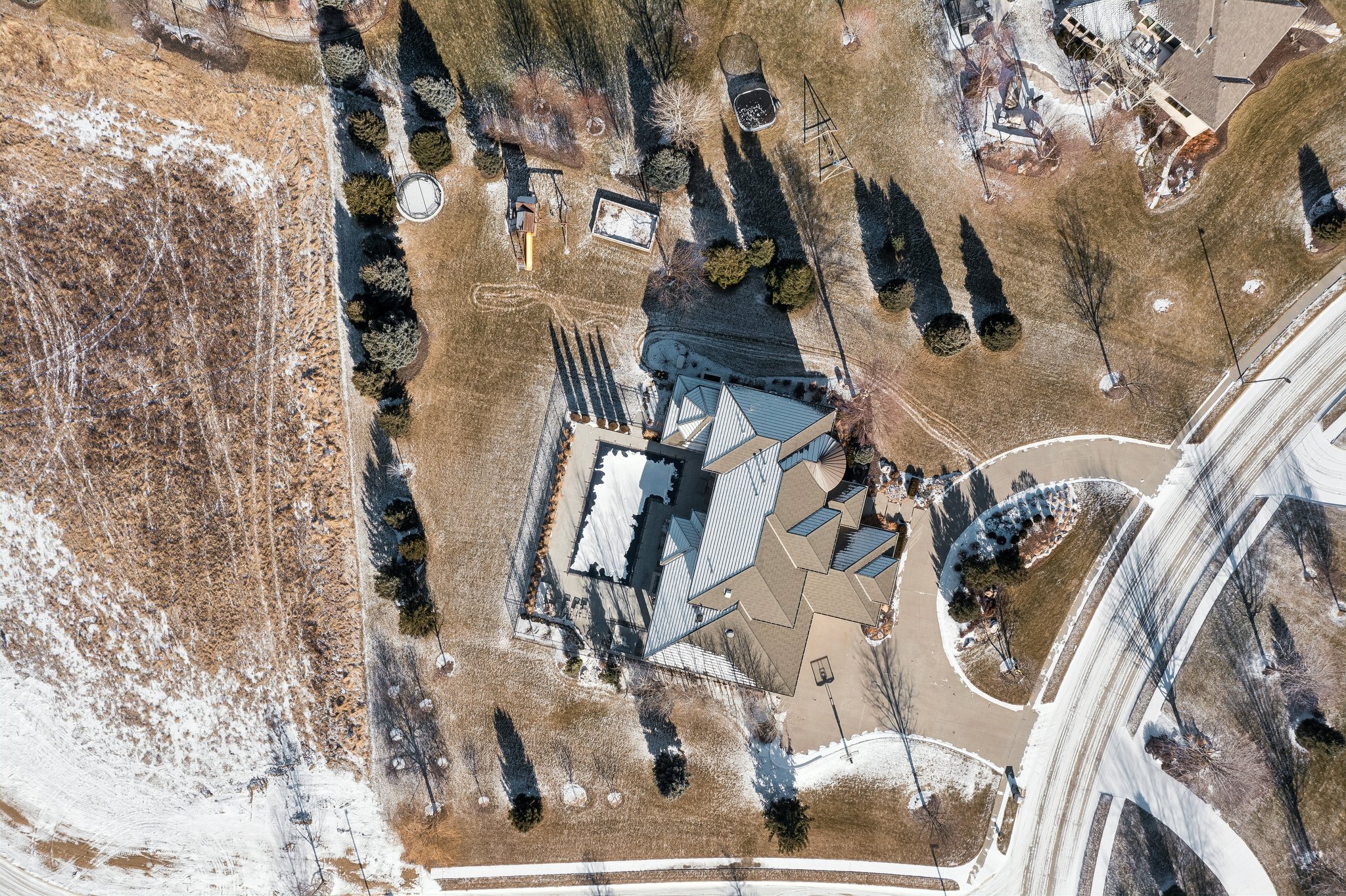 7932 - 19510 Camden Ave_017.jpg