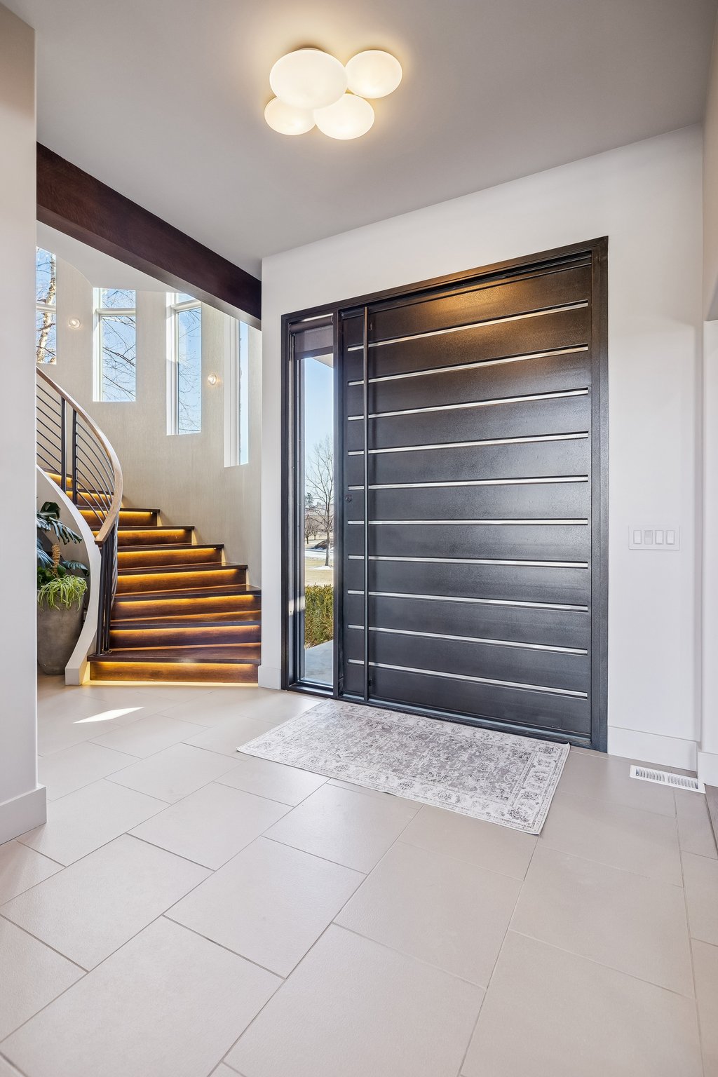 7932 - 19510 Camden Ave_004 (2).jpg