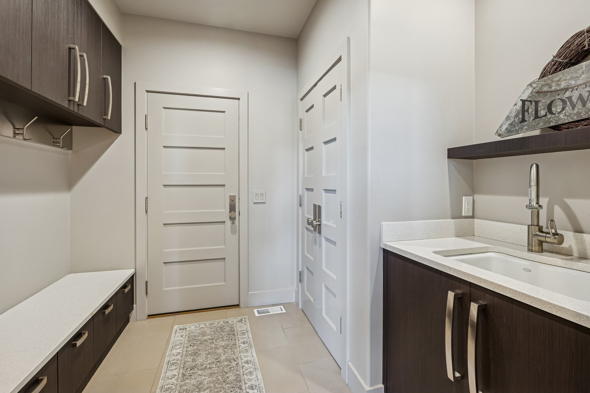 7932 - 19510 Camden Ave_031.jpg