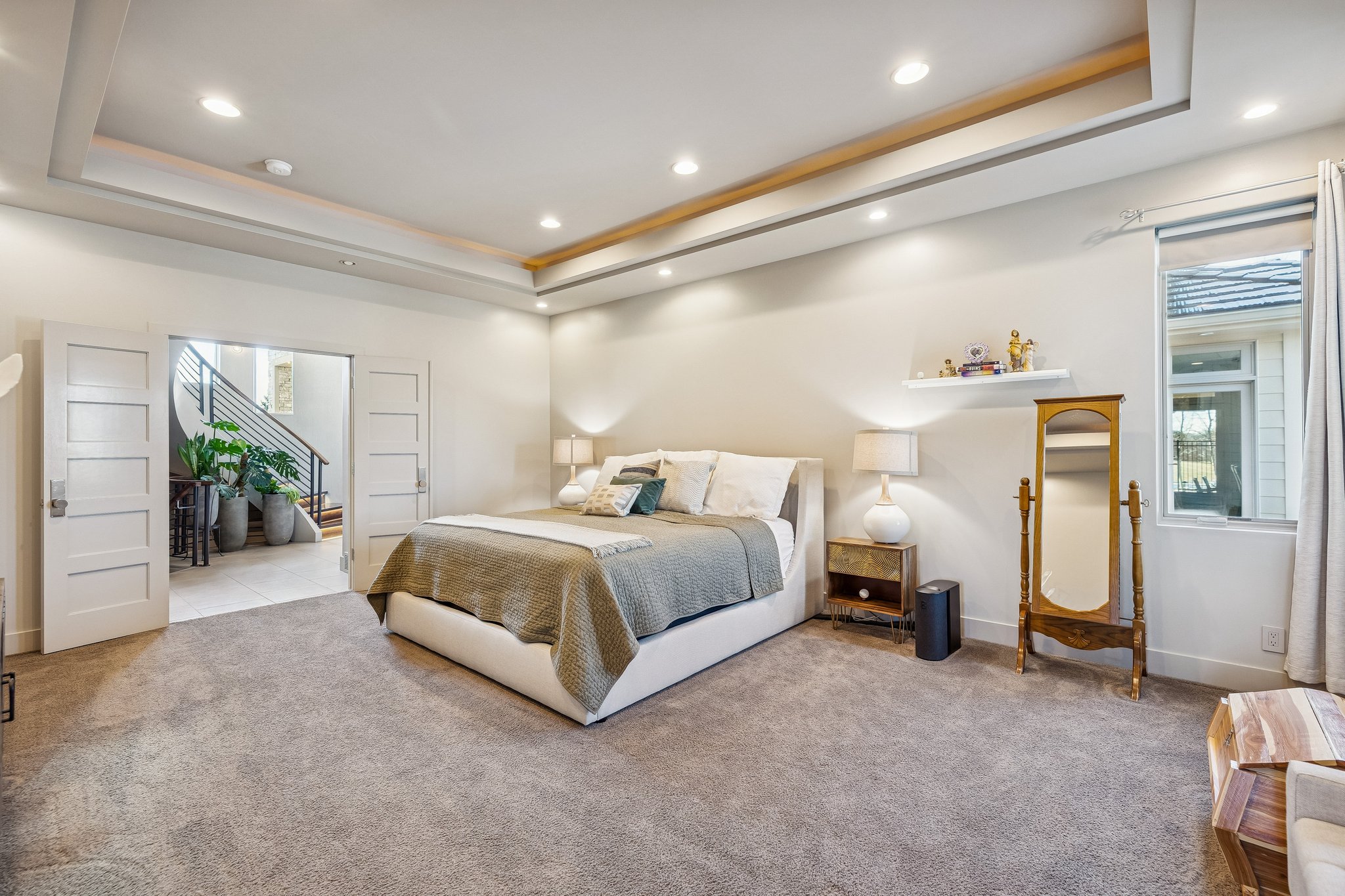 7932 - 19510 Camden Ave_041.jpg