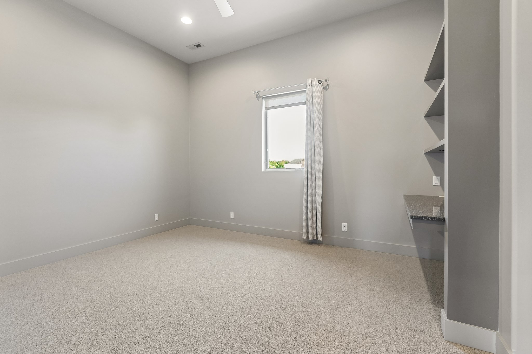 19510 Camden Ave_026.jpg
