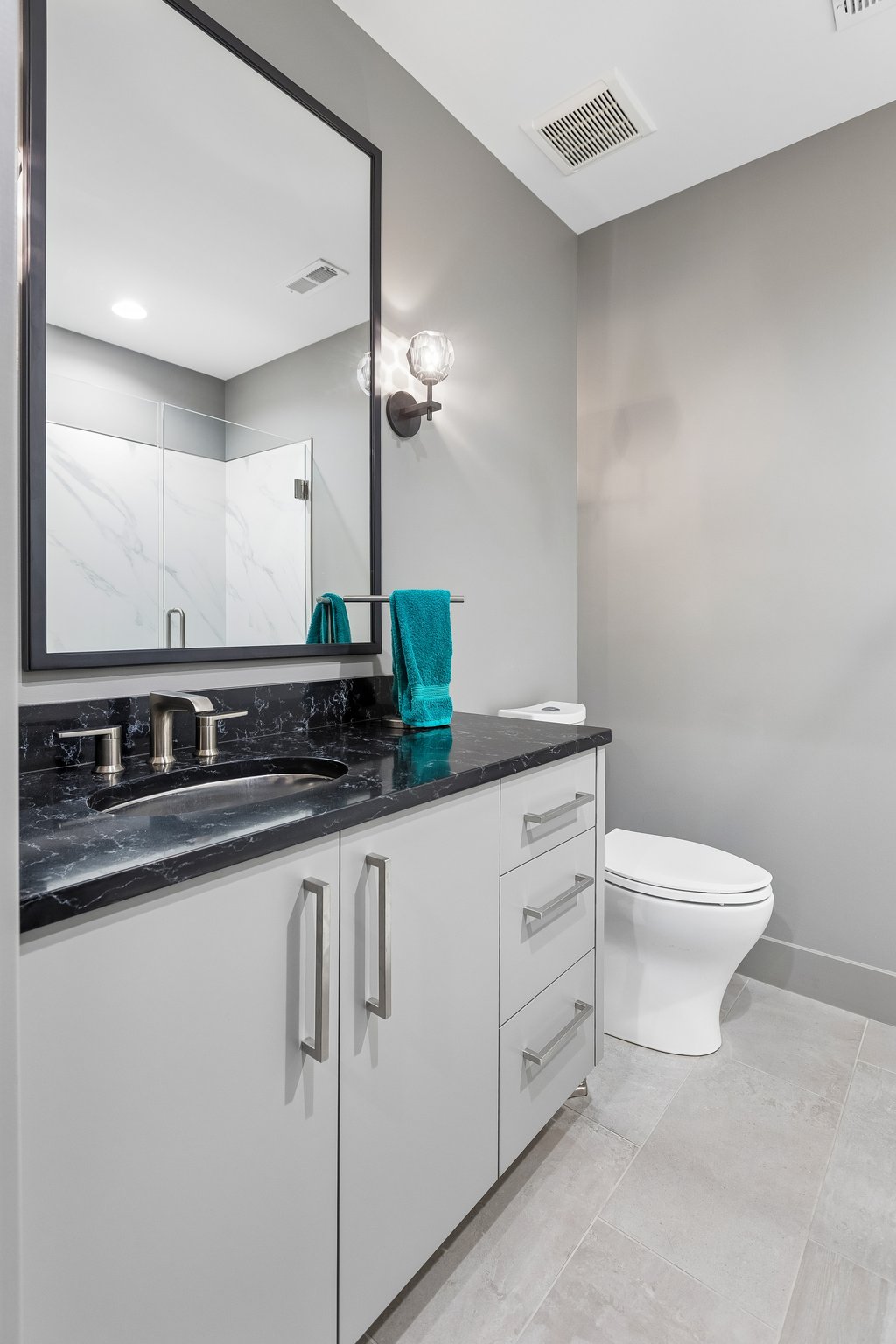 19510 Camden Ave_035.jpg