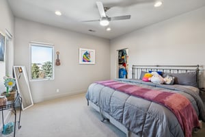 7932 - 19510 Camden Ave_019.jpg