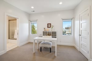 7932 - 19510 Camden Ave_023.jpg