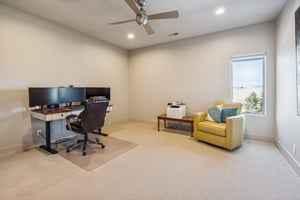 7932 - 19510 Camden Ave_026.jpg