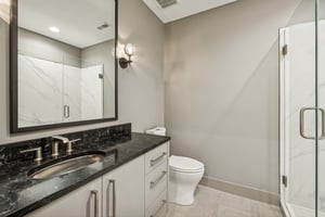 7932 - 19510 Camden Ave_036.jpg