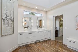 7932 - 19510 Camden Ave_043.jpg