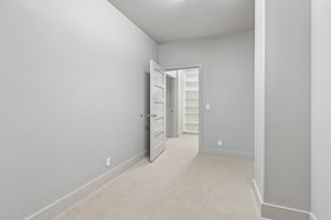 19510 Camden Ave_034.jpg