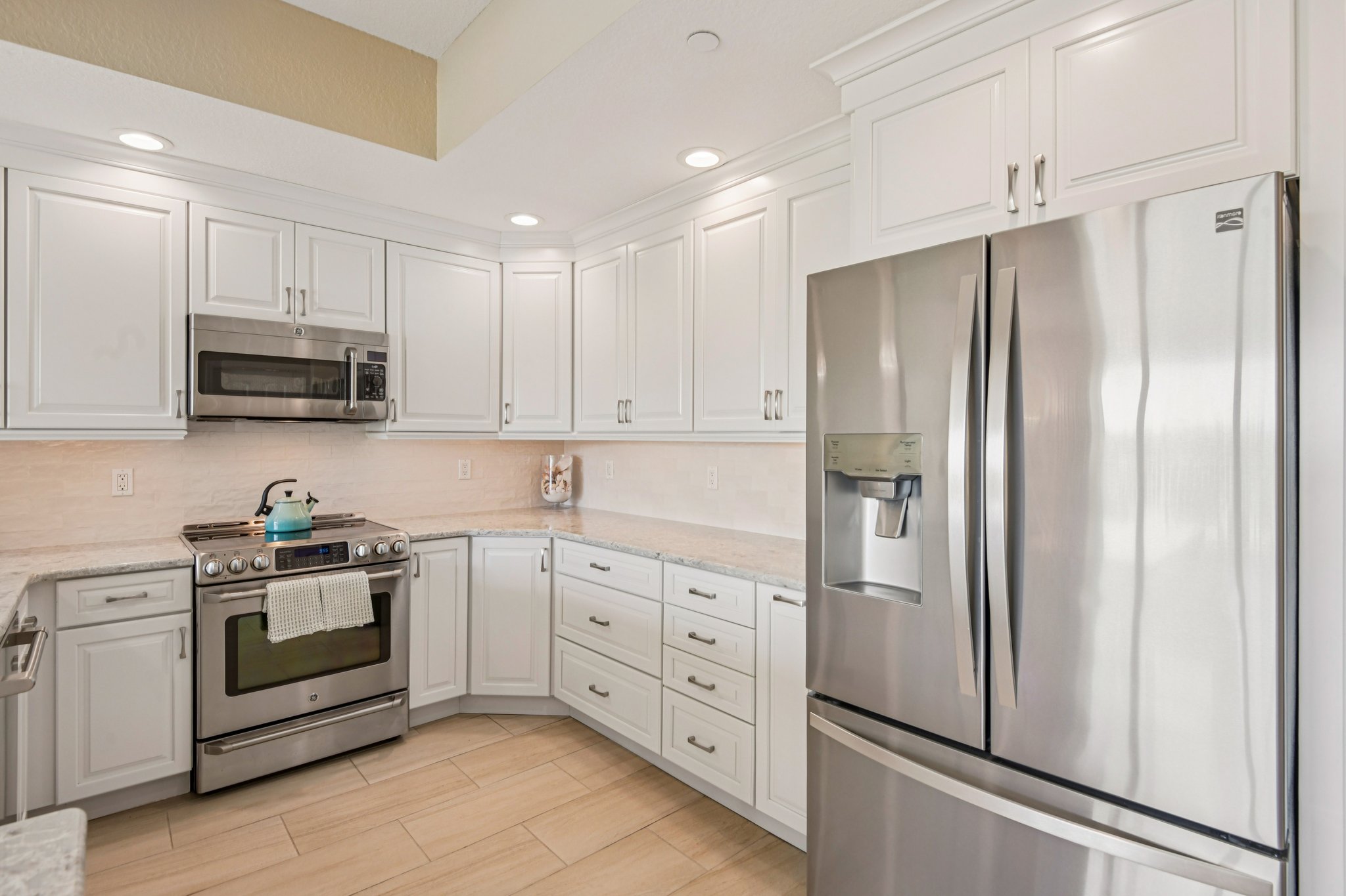 Gulf Blvd unit 202-S1902-016.jpg